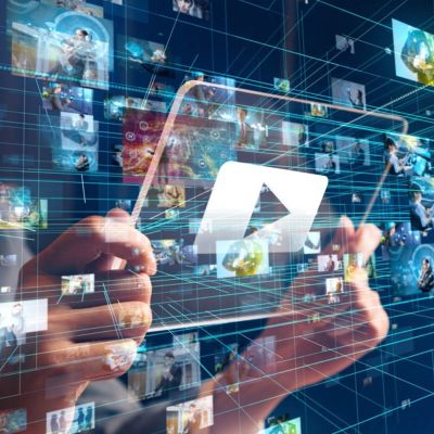 صناعة النجومية الإعلامية